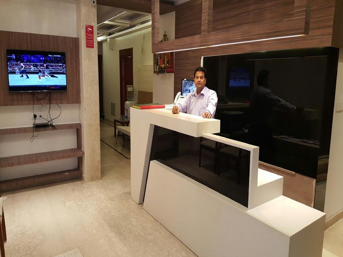Hotel Sapphire New Delhi Bagian luar foto
